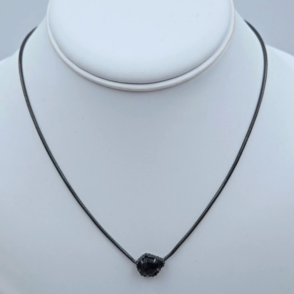Kendra Scott Black/White Pendant Necklace - Picture 5 of 8